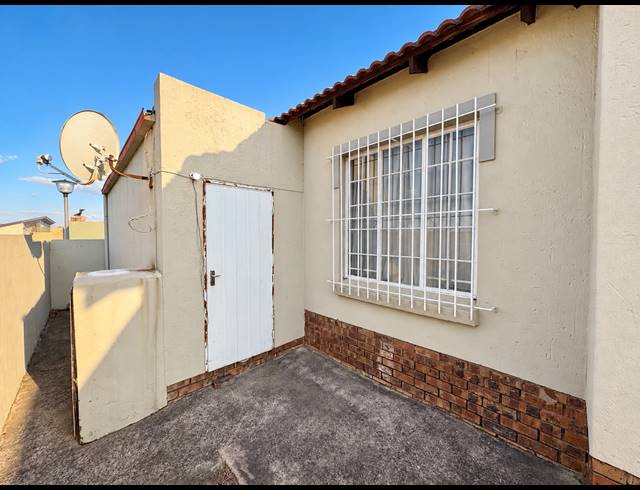 3 BEDROOM HOUSE FOR SALE IN BEN FLEUR